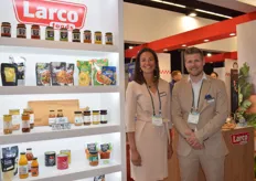Demi Rhoe en Thijs Cortenbach van Larco Foods, hun assortiment in bio is vooral op de Duitse markt groot.